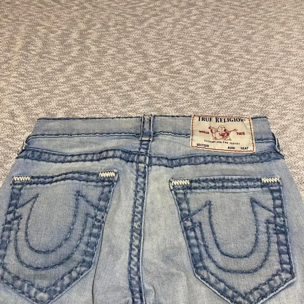 True Religion blue denim jeans Racco relaxed skinny raw hem Size 30. SKU-A412